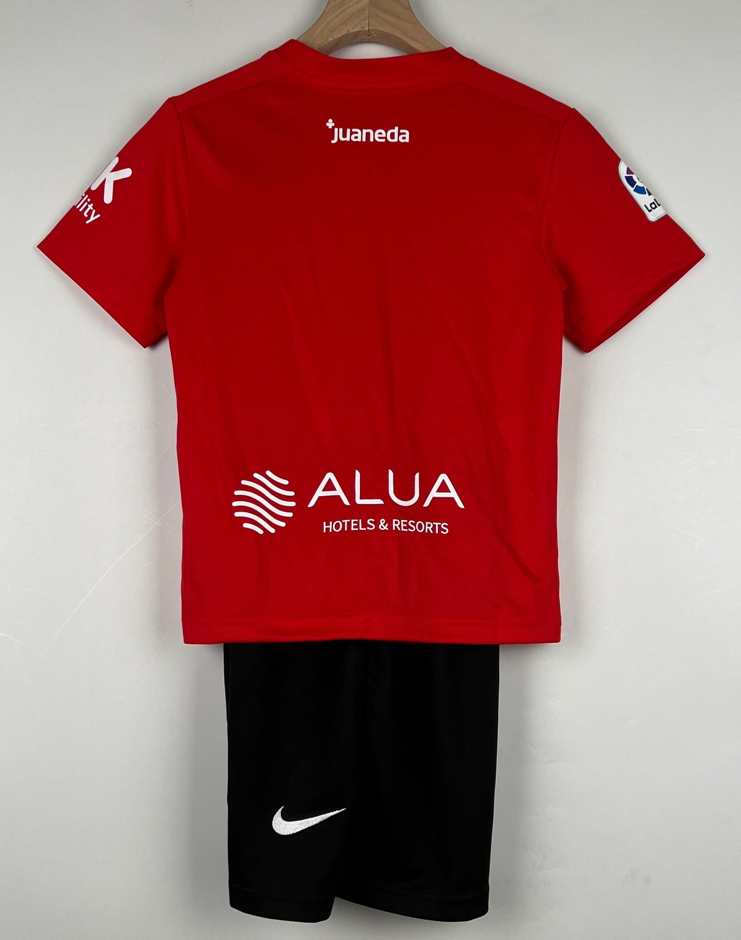 Camiseta y Pantalones para niños RCD Mallorca Edición Conmemorativa 23/24
