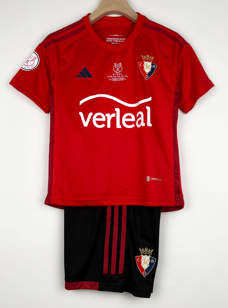 Camiseta y Pantalones para niños CA Osasuna (Edición Especial Copa del Rey)  23/24