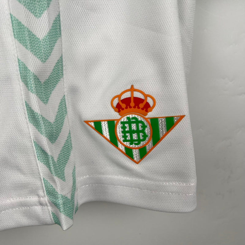 Camiseta y Pantalones para niños Real Betis Primera Equipacion 23/24