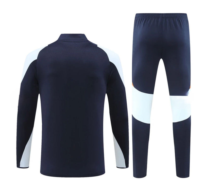 Conjunto de Entrenamiento Real Madrid 24/25