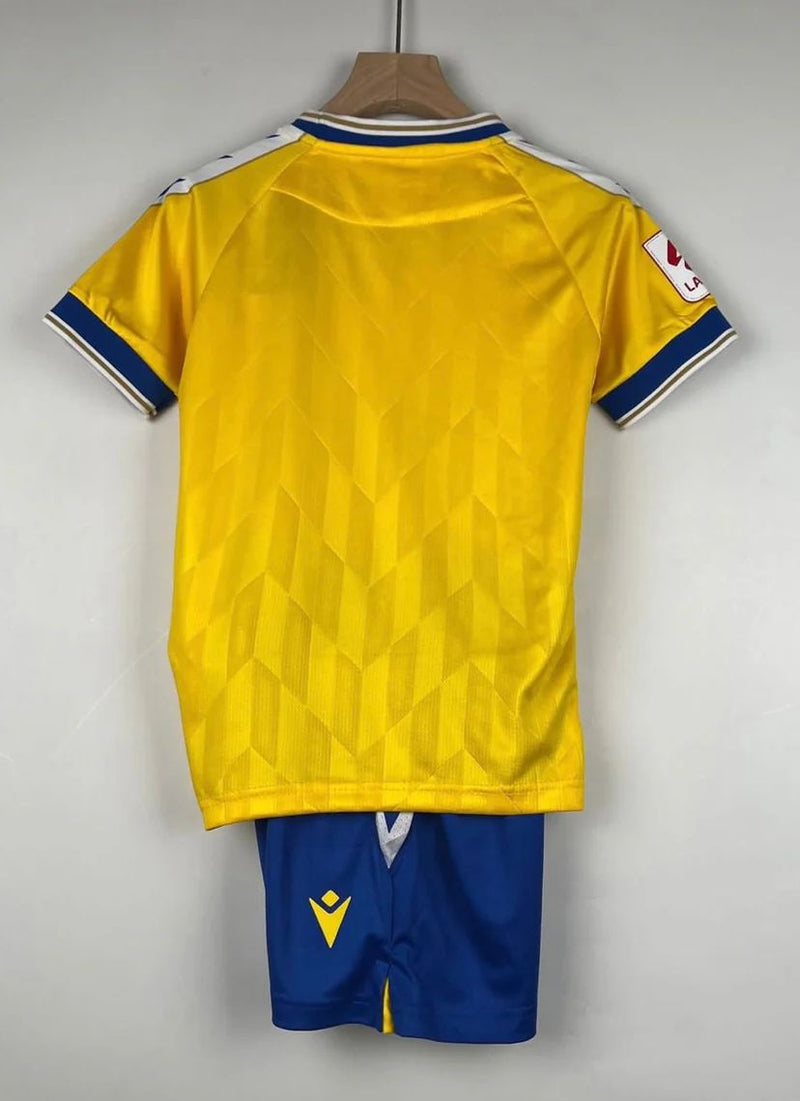 Camiseta y Pantalones para niños Cádiz CF 23/24