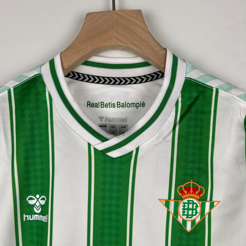 Camiseta y Pantalones para niños Real Betis Primera Equipacion 23/24