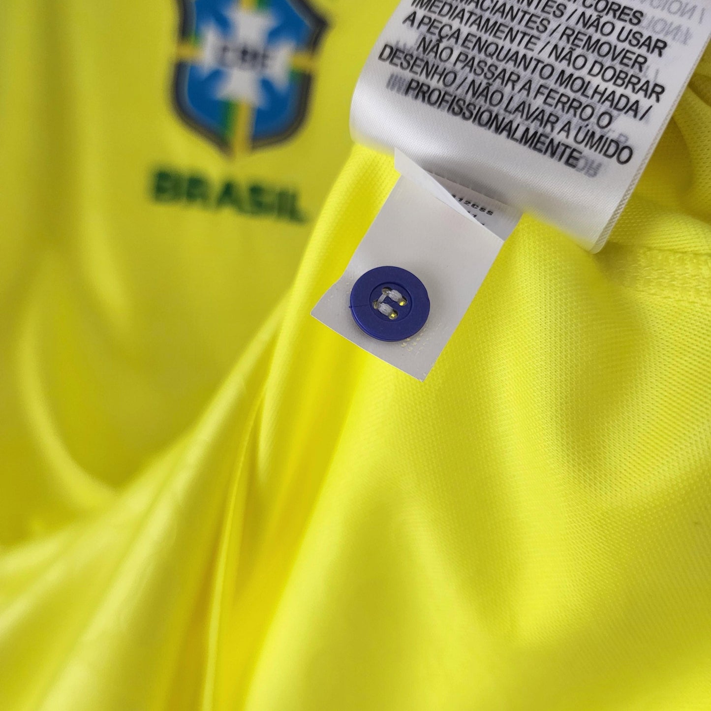 Camisa Femenina Seleccion Brasil I 22/23 Nike - Amarillo