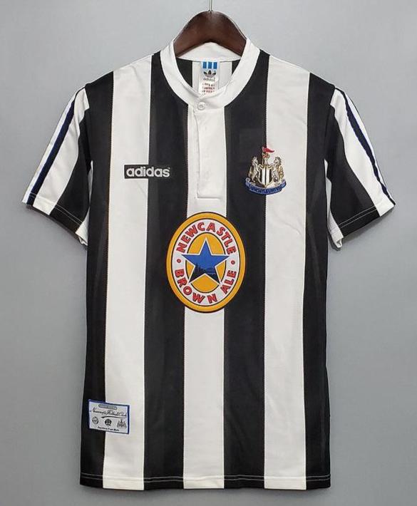 Camiseta Newcastle Retro 1995/1997 - Negro/Blanco