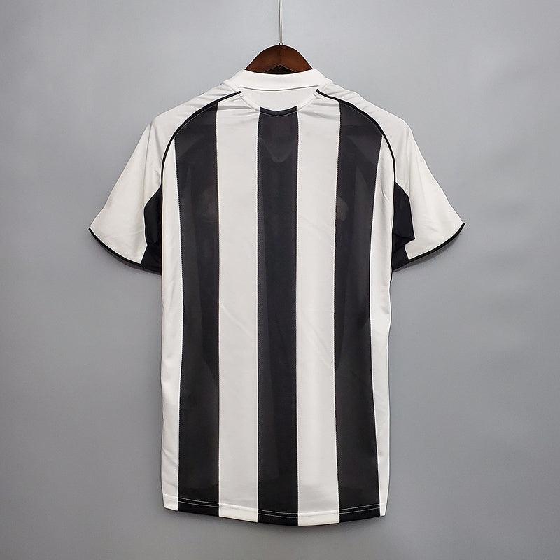 Camiseta Newcastle Retro 2005/2006 - Negro/Blanco