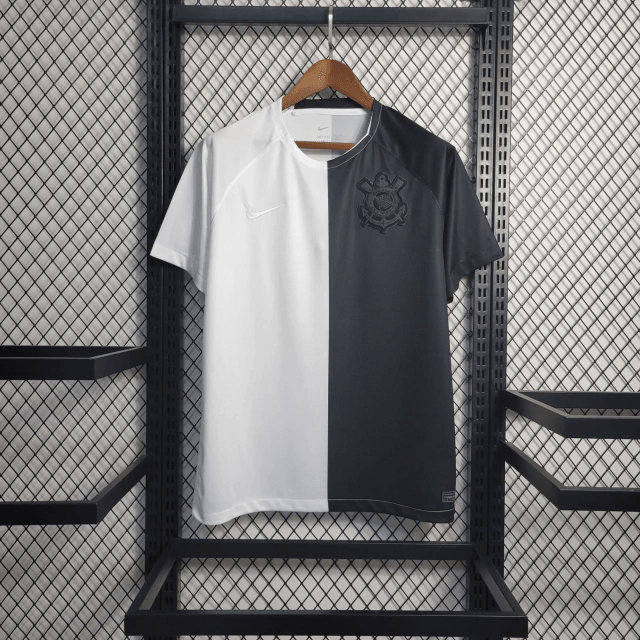 Camisa Nike Corinthians Pré Jogo 2023/24 - Blanco y Negro