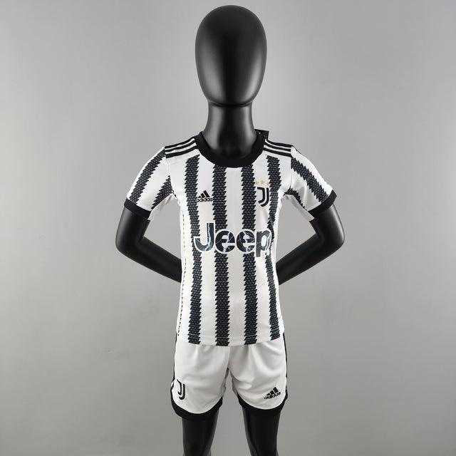 Camiseta y Pantalones para niños Juventus 22/23