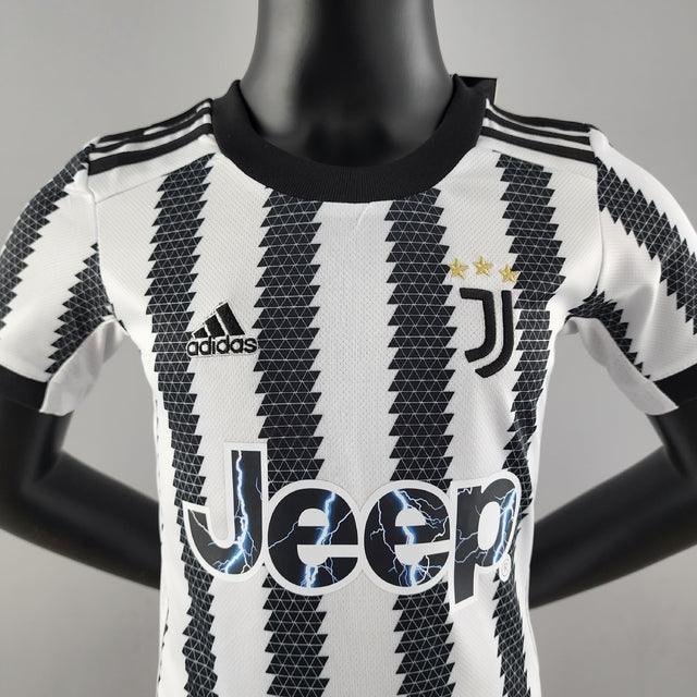 Camiseta y Pantalones para niños Juventus 22/23