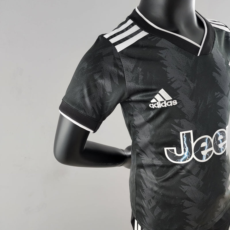 Camiseta y Pantalones para niños Juventus Away 22/23