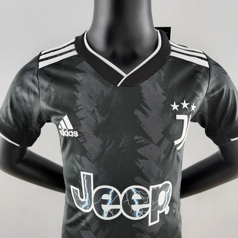 Camiseta y Pantalones para niños Juventus Away 22/23