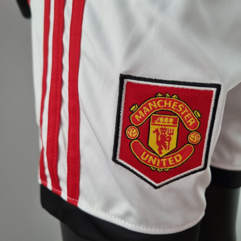 Camiseta y Pantalones para niños Manchester United 22/23